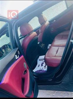 کیا ستینگەر